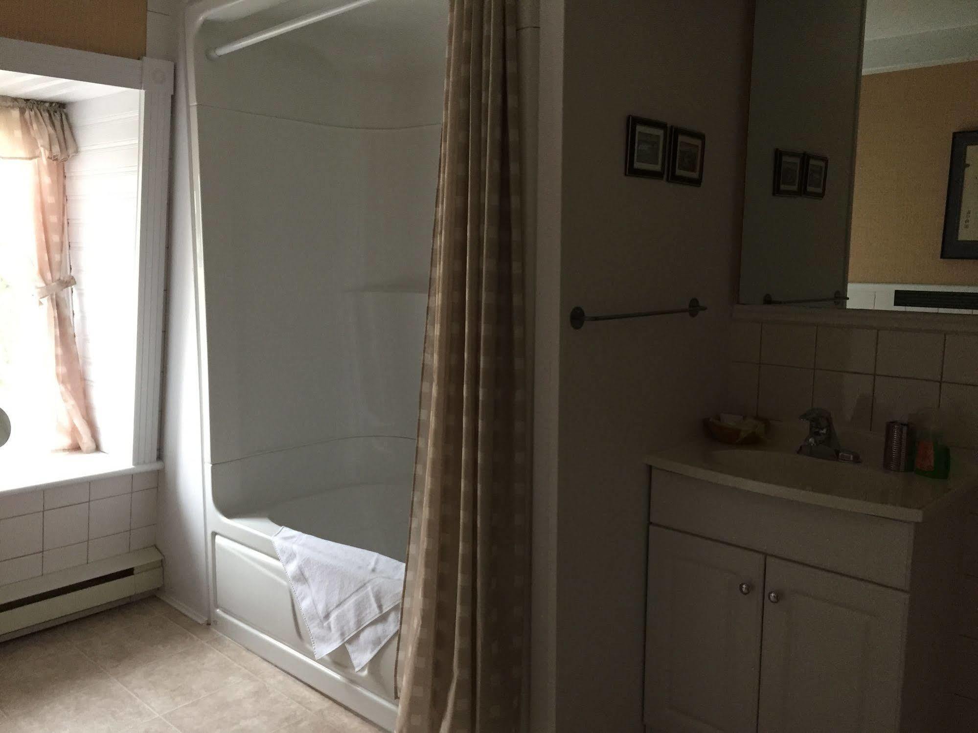 Auberge Petite Plaisance La Malbaie Ngoại thất bức ảnh